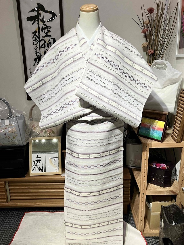 躾付き琉球絣伝統的工芸品