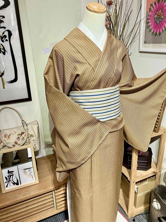 雑誌掲載 山下芙美子 黄八丈｜着物愛好家が最後に行き着く着物 ｜着物