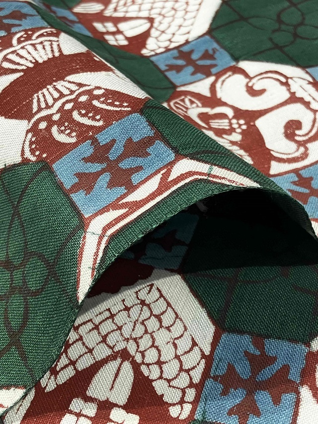 荒川眞理子 型絵染の世界 作品名「おもちゃ箱」上田紬地 九寸名古屋帯