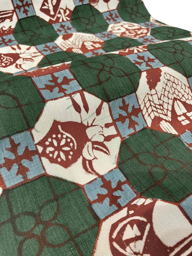 荒川眞理子 型絵染の世界 作品名「おもちゃ箱」上田紬地 九寸名古屋帯