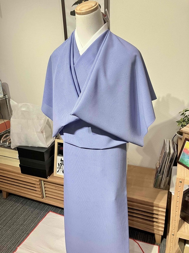 長襦袢青紺色地桐花文様小紋