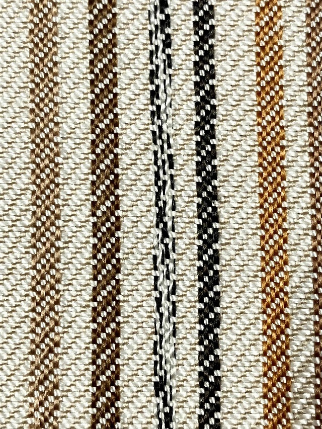 久保原由佳理 まろやか草木色 綾織 美しいキモノ掲載｜着物セレクト