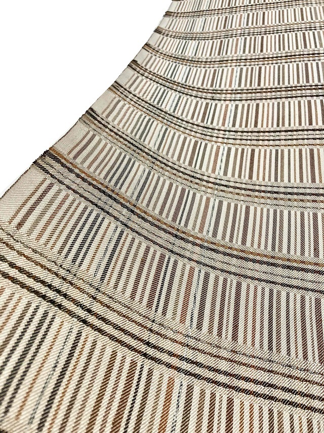 久保原由佳理 まろやか草木色 綾織 美しいキモノ掲載｜着物セレクト