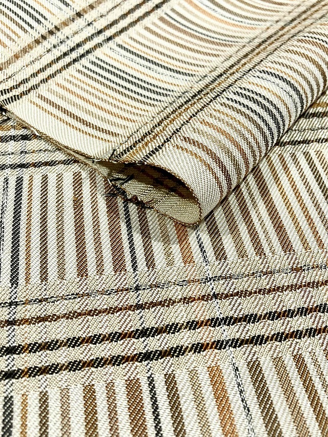 久保原由佳理 まろやか草木色 綾織 美しいキモノ掲載｜着物セレクト