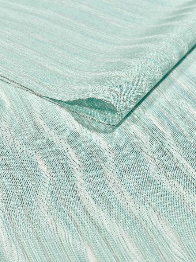 紅花染 新田 夏