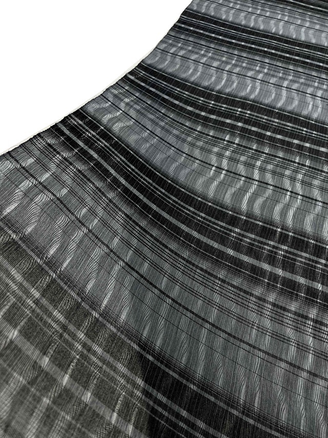 紅花染 新田 夏