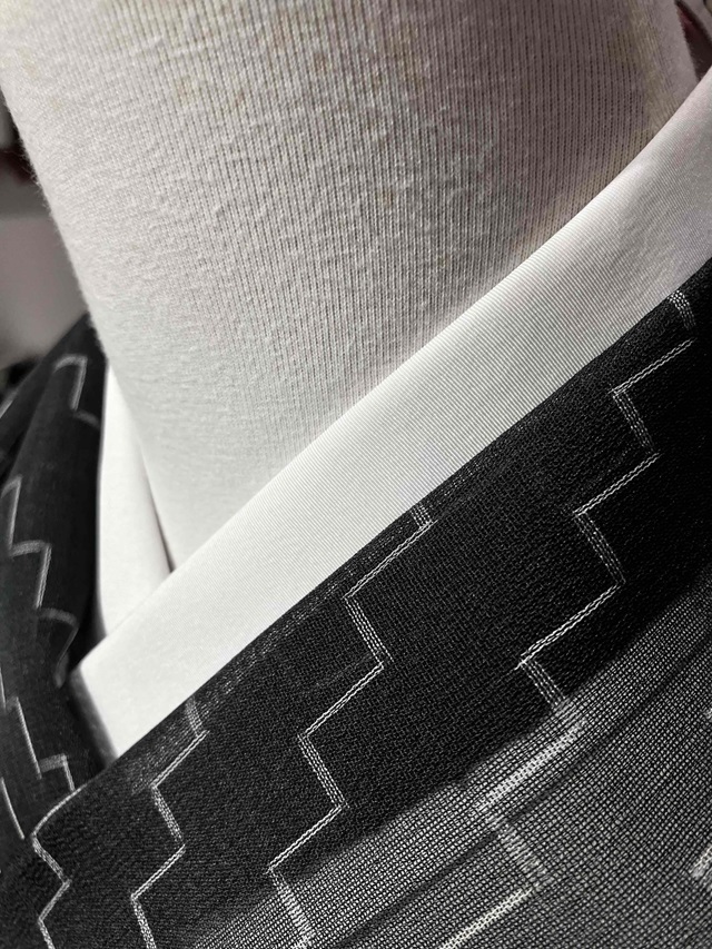 本場琉球夏絣 バンジョー|抜群の清涼感・工芸の風格|着物セレクト 本場琉球夏絣 バンジョー|抜群の清涼感・工芸の風格|着物セレクト