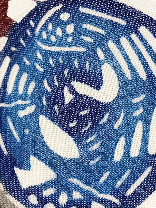 城間栄順　紅型　夏大島東郷織物