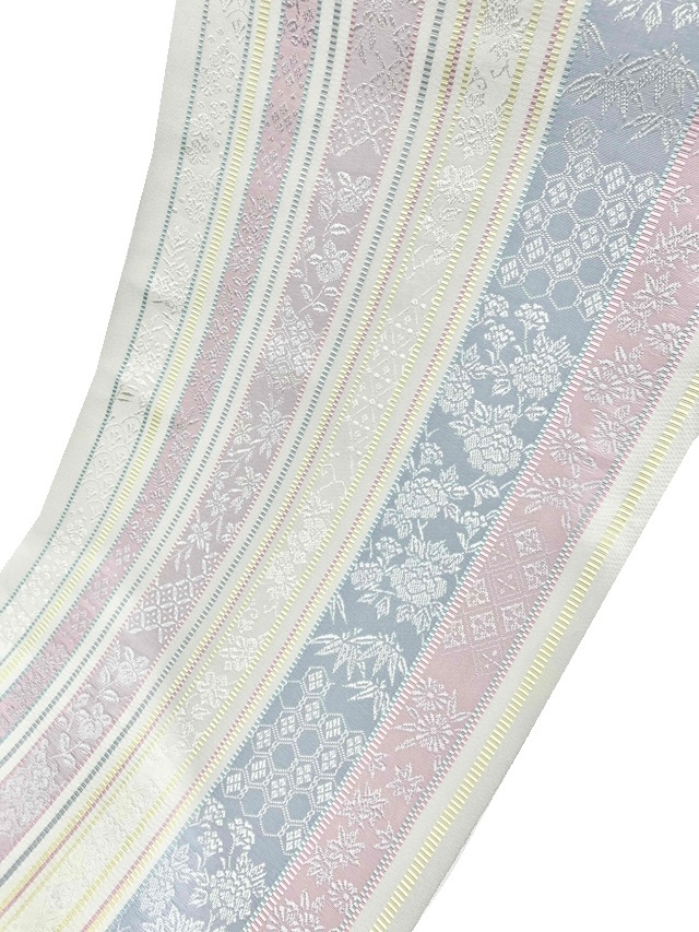 売り切り価格に下げました。紗博多名古屋帯②ピンク系美品(グレー①と