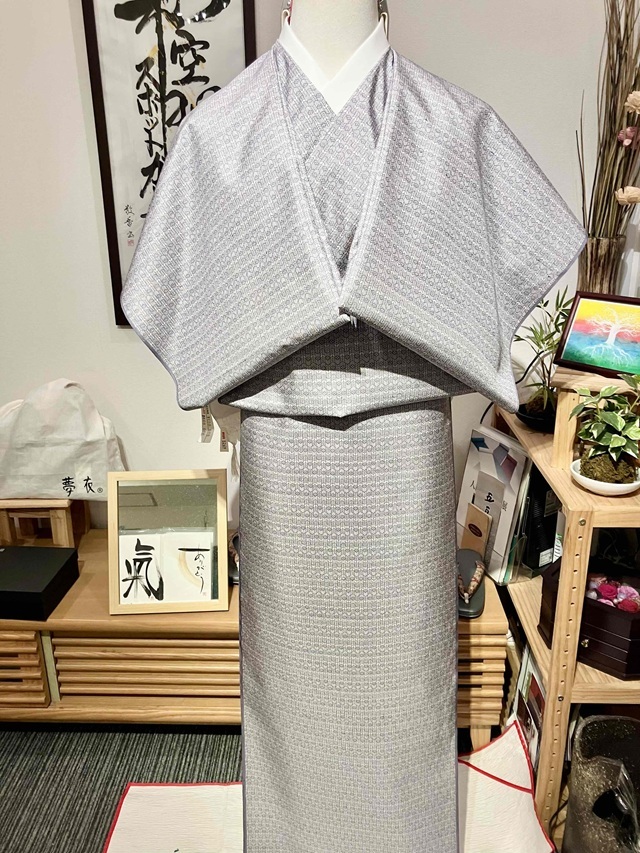 伊勢型小紋 牛首紬 重要無形文化財 矢羽根 破格値アウトレット｜彫師