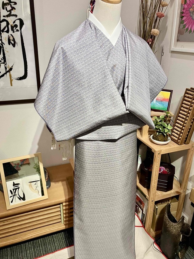 伊勢型小紋 牛首紬 重要無形文化財 矢羽根 破格値アウトレット｜彫師