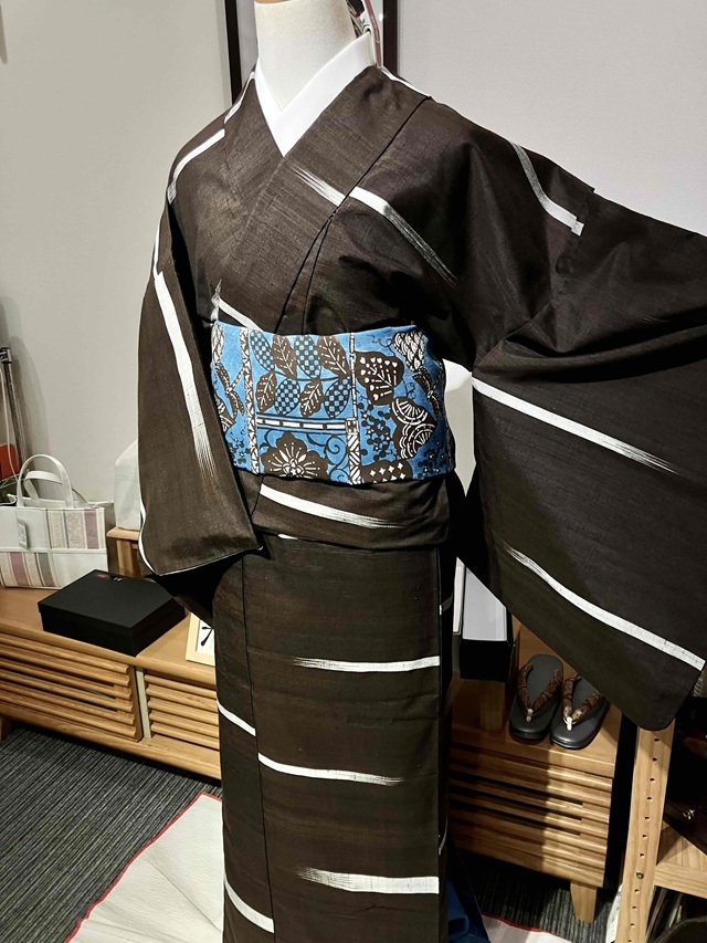 美品 単衣 着物“ゆっくり、ゆったり。新しい贅沢を運ぶ優しい縦縞”紬 K-92 楽天市場】＼12/3(水)20時〜スーパーセール／ 【ランキング1位受賞