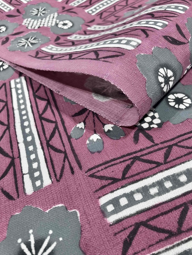 荒川眞理子 型絵染の世界 作品名「さくら サクラ」上田紬地 九寸名古屋