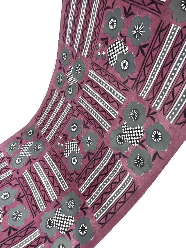 荒川眞理子 型絵染の世界 作品名「さくら サクラ」上田紬地 九寸名古屋