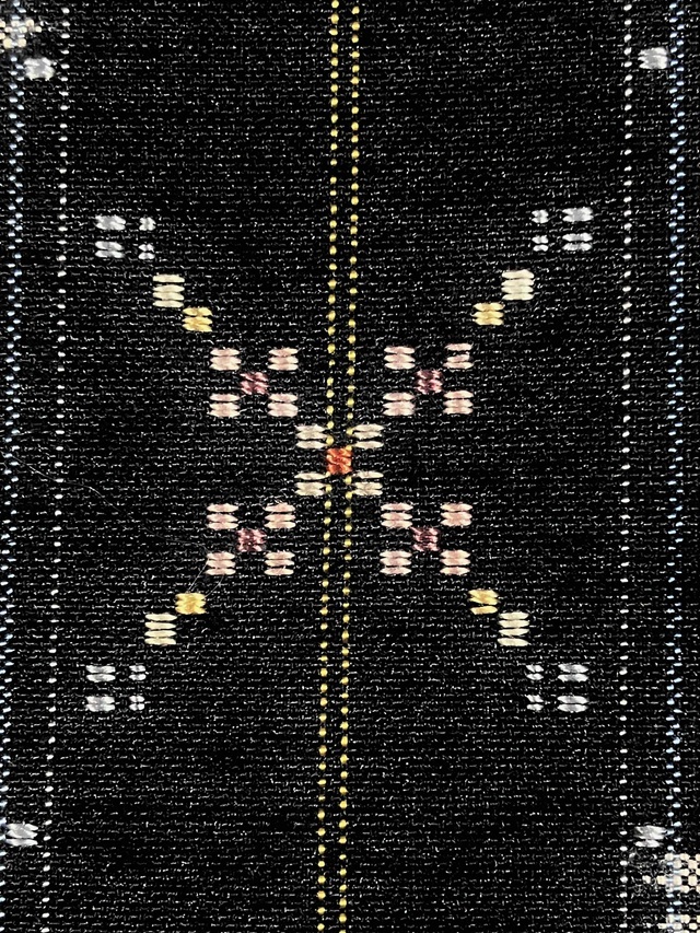 沖縄県重要無形文化財読谷山花織 読谷山花織（よみたんざんはなおり）の特徴 や歴史- KOGEI JAPAN（コウ