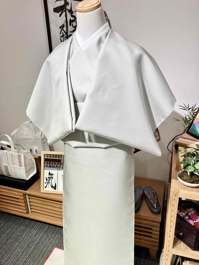 【美品】白鷹織　手綾織紬　着物 織元【白たか織】 特撰手織綾織紬着尺 白鷹の手綾織 高機・草木染