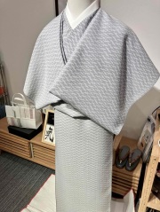 お洒落着物｜ 全国産地着物から作家品までお買い得価格で品揃え。
