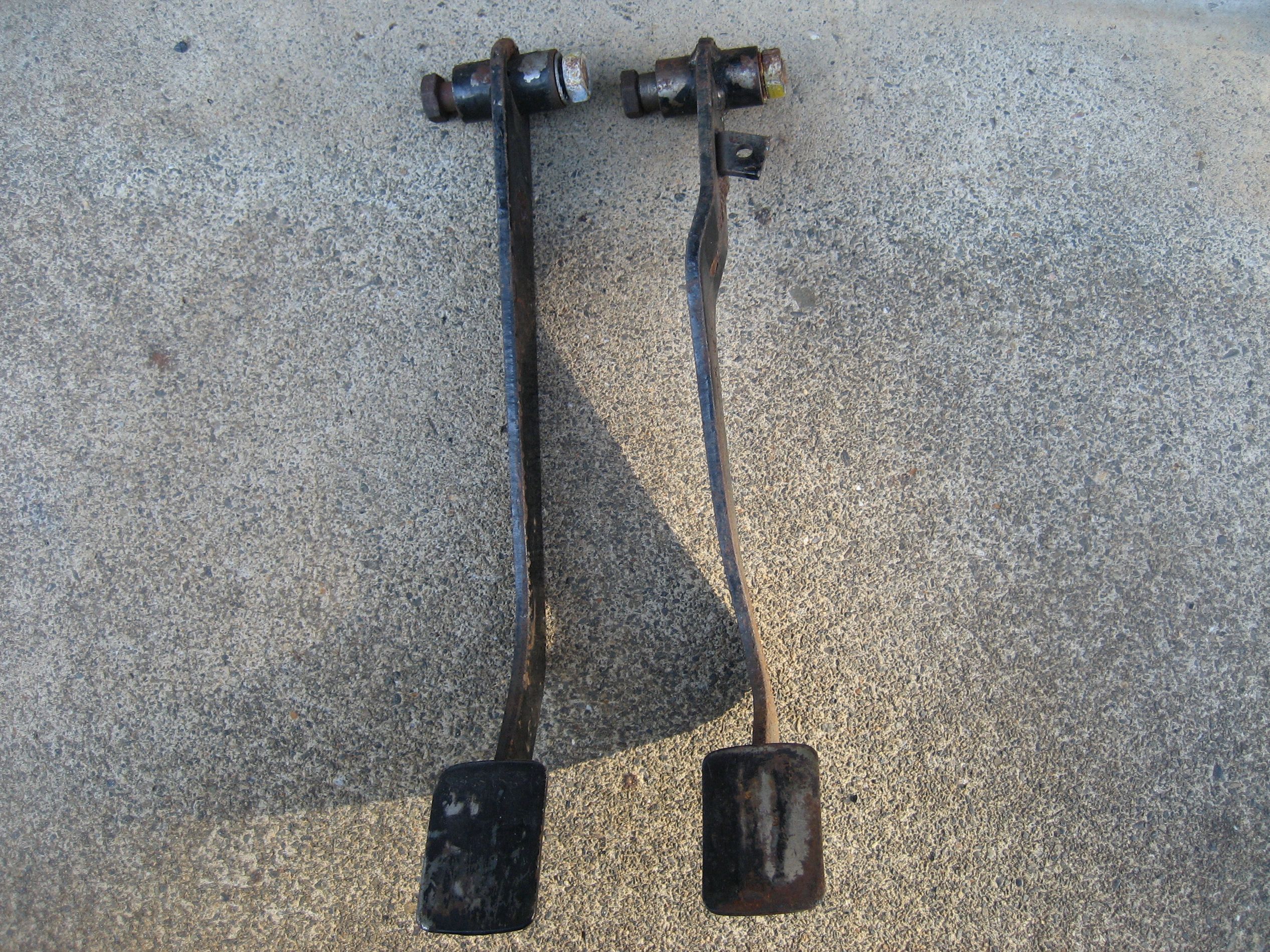 SR311用ブレーキ、クラッチペダル　中古