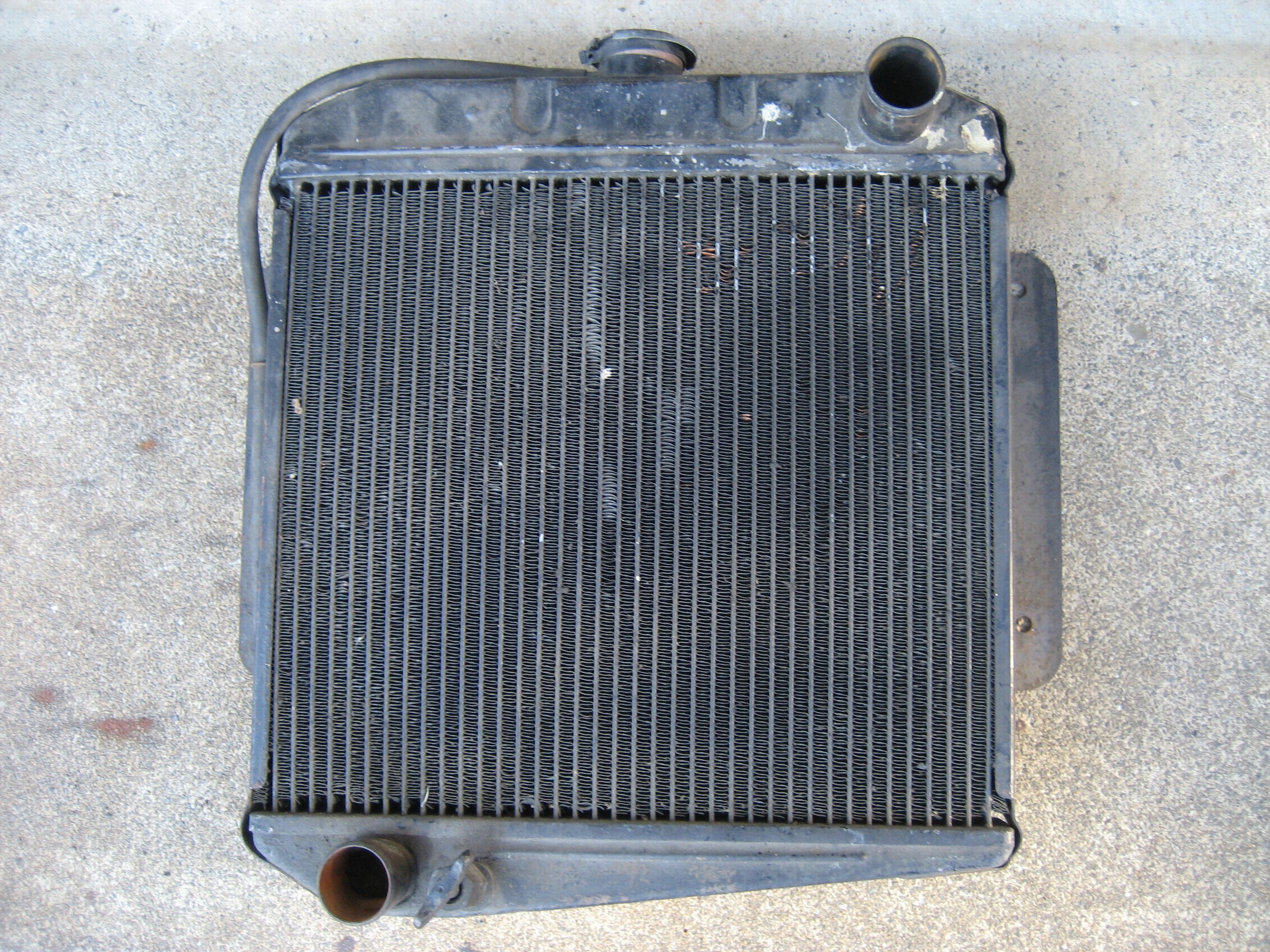 ’63～’64SP310 3シーター用ラジエター　中古　リビルトベース