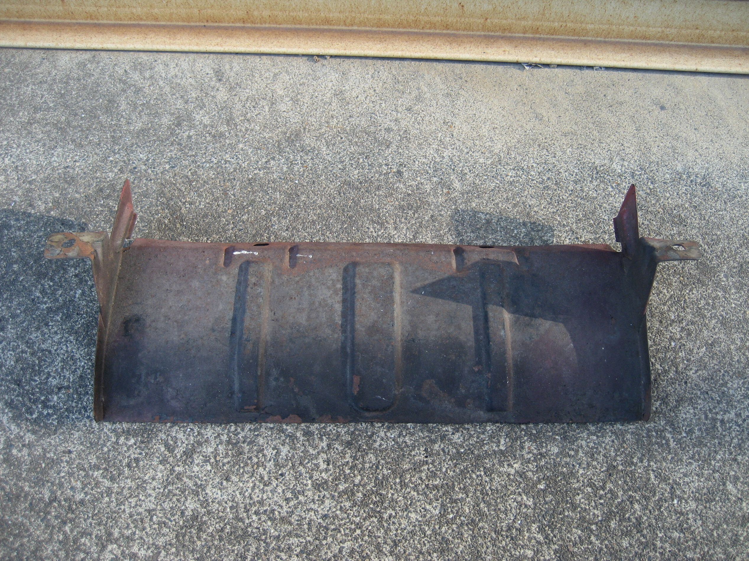 SR311ラジエター　エアーガイド　中古