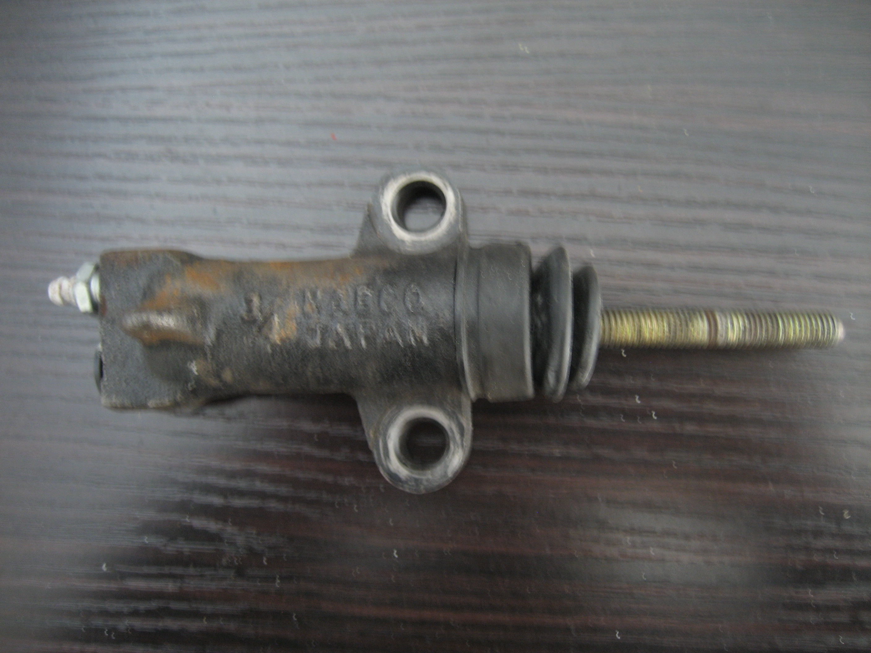 SR311用オペレーチングシリンダー　中古