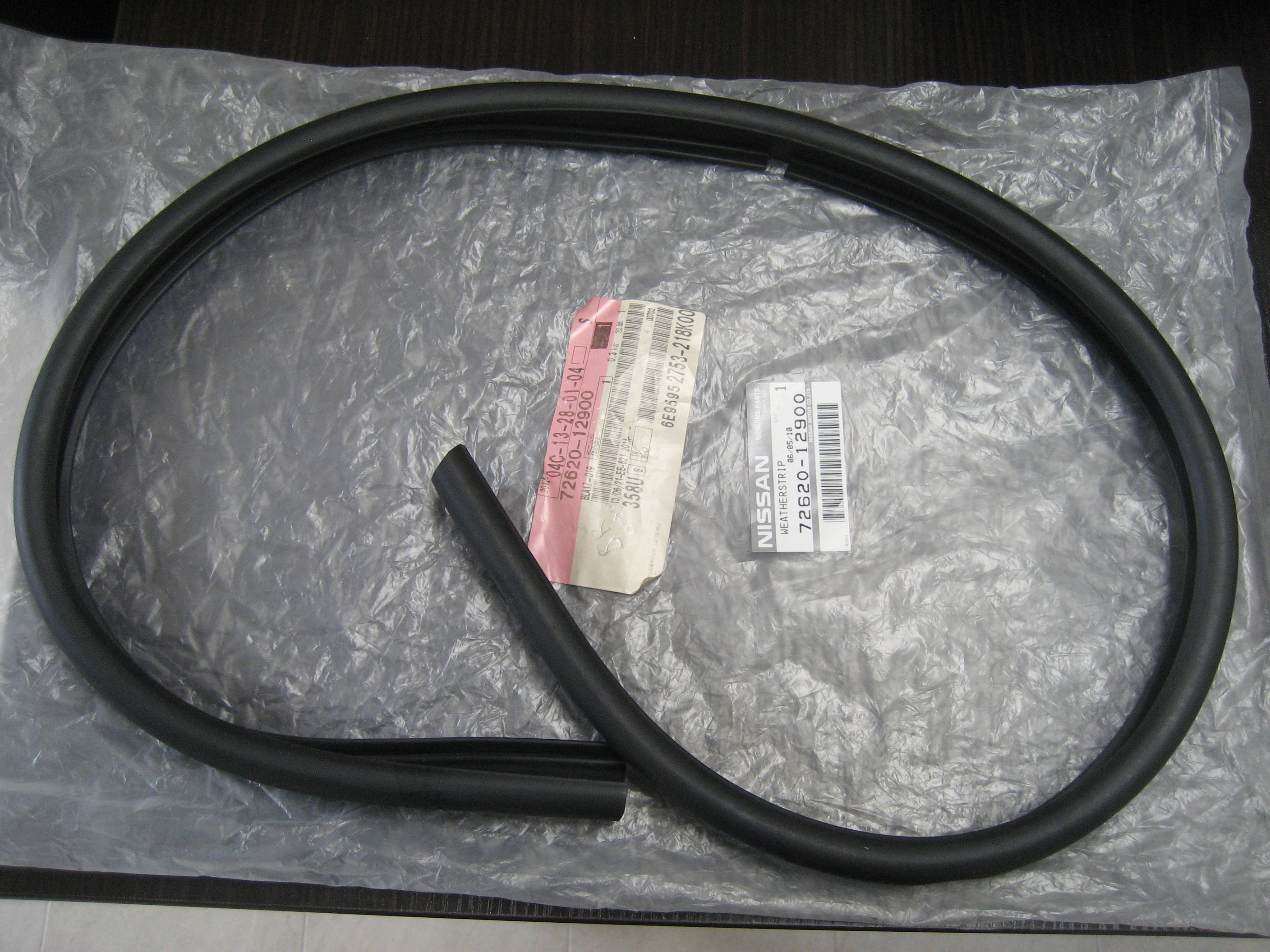 ～’67SP/SR用フロントウインドーフレーム下ウエザーストリップ　日産純正品　未使用