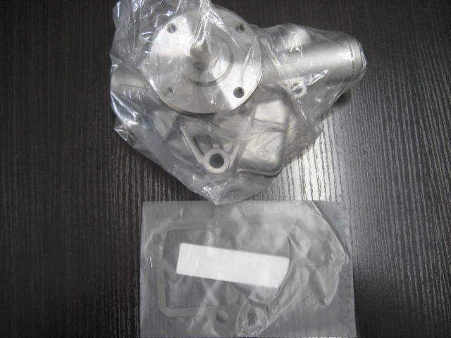 SP311　R型エンジン用ウォーターポンプ　社外新品