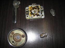 '63～’64SP310 3シーター用パーツ5点セット　中古