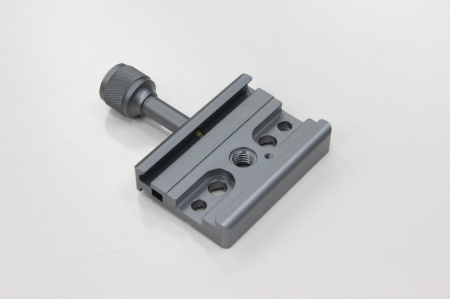 AU118-タカハシM8ネジ 35mm対応 長さ75mmアルカスイス規格アリミゾ