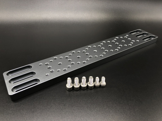 AU011-282mm軽量化アクセサリープレート 取付ネジ付属