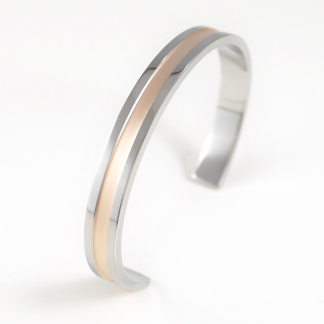 グルーブデザインバングル