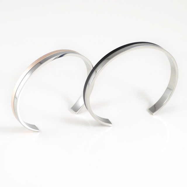 ツートーンデザインバングル