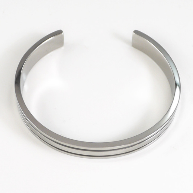 ツインラインデザインバングル