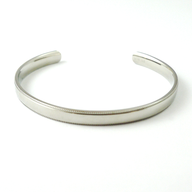 vie　ミル打ちバングル