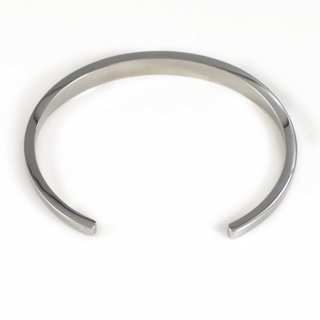 シンプルカーブデザインバングル