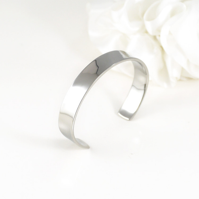 インサイドカーブデザインバングル