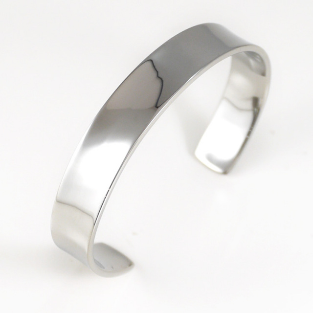 インサイドカーブデザインバングル