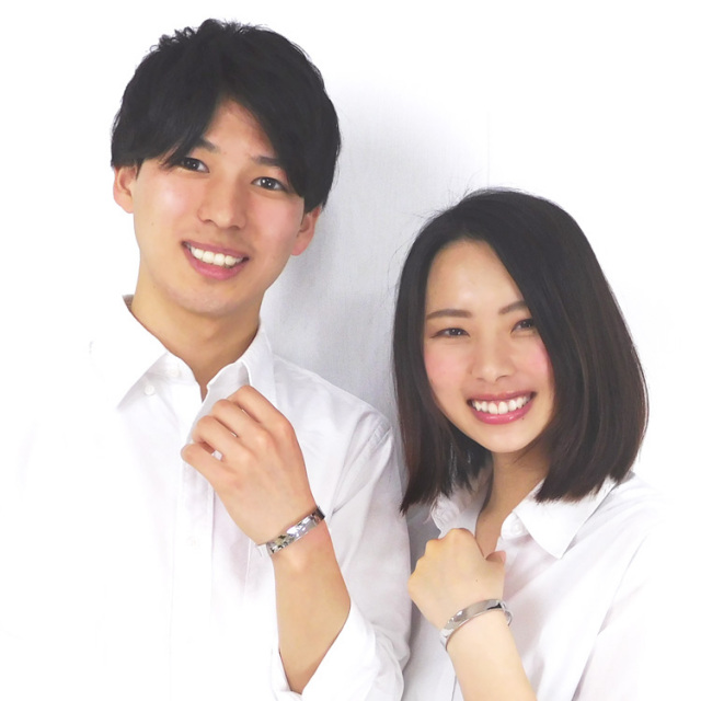 インサイドカーブデザインバングル