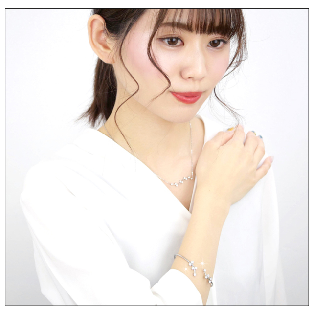 vie リーフラインバングル