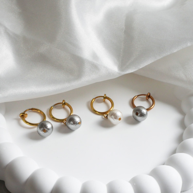 ステンレス コットンパールフープイヤリング（両耳用）  ear006