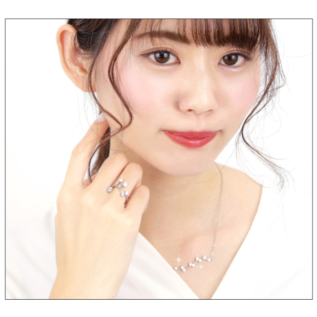 vie リーフラインペンダント