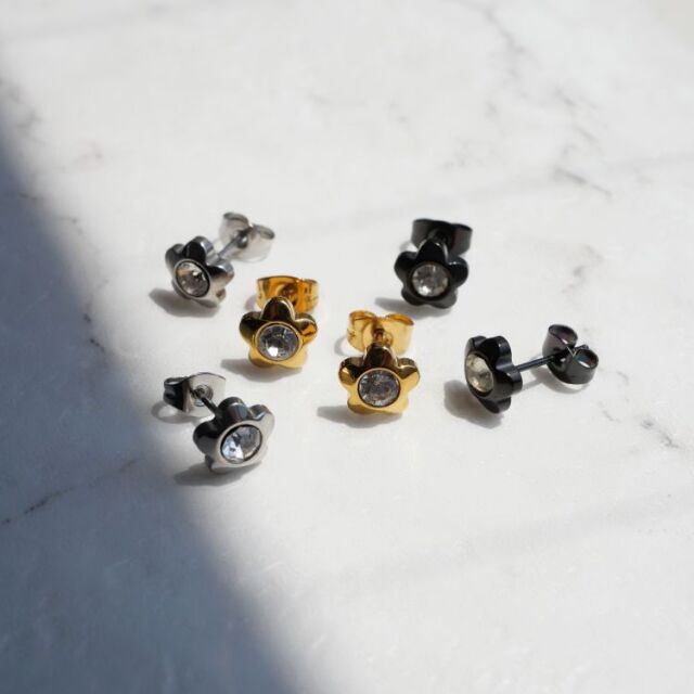金属アレルギー対応 フラワージュエルピアス pi004