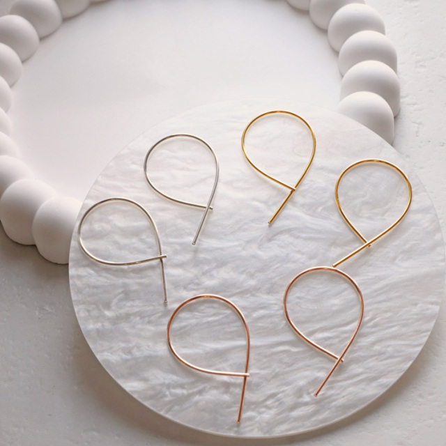 金属アレルギー対応 ステンレスピアス シンプルかわいい ひねりピアス　ファーストピアス セカンドピアス フックピアス 両耳用 pi008