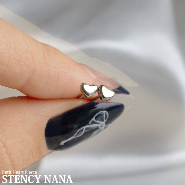 ナナ 様✩.*˚ ブローチ ピアス シルバー ステンレスピアス プチハートピアス シルバー/イエローゴールド/ローズ