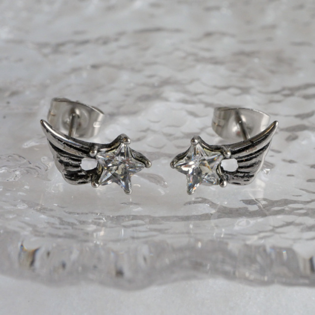 金属アレルギー対応 ステンレスピアス ゴシックピアス シューティングスターピアス（両耳用） 金属アレルギー 316L ssem-136