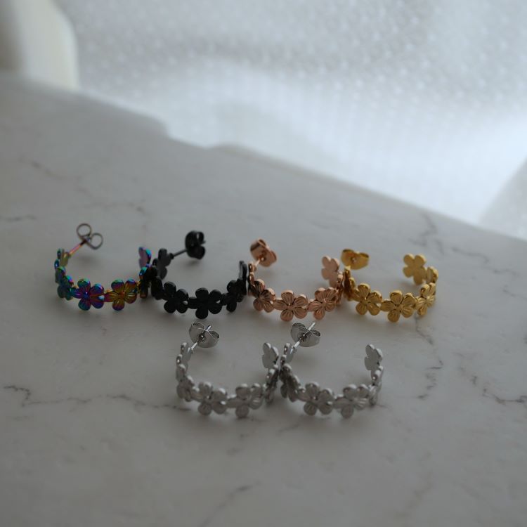 金属アレルギー対応 ステンレスピアス フラワーカーブピアス お花モチーフ スタッドピアスファーストピアス セカンドピアス フープピアス 両耳用 pi053