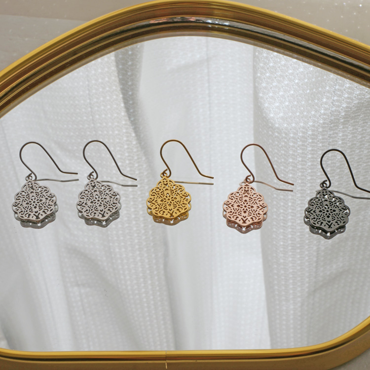 金属アレルギー対応 アジアンレースピアス scea056