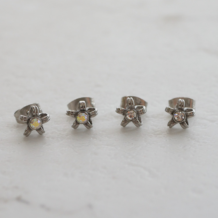 金属アレルギー対応 シャイニングフラワーピアス sces271