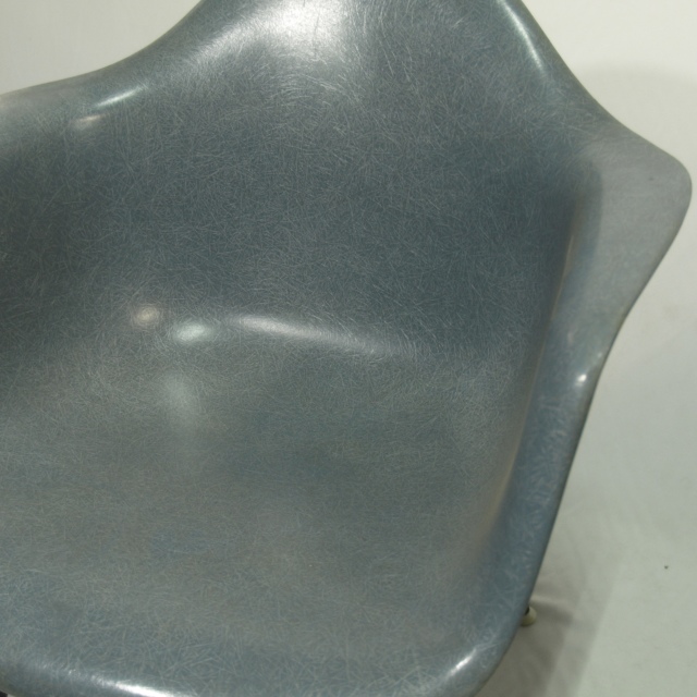 Eames Arm Shell Chair