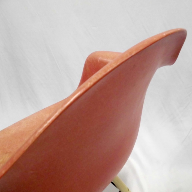 Eames Arm Shell Chair